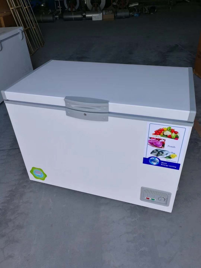 Horizontal freezer a freezer for refrigerating fresh food and meat Direct cooling 2