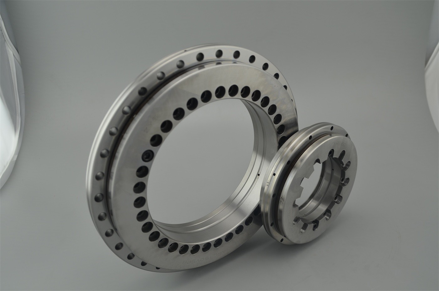 china yrt turntable bearing manufacturer