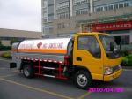 Camion mobile diesel de réservoir de stockage de pétrole de la livraison 4x2 JAC, camions-citernes aspirateurs de réapprovisionnement en combustible de pétrole