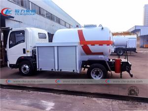 China 4000 liters Sinotuck HOWO 4x2 LPG Bobtail Tanker Truck With flow meter on sale 