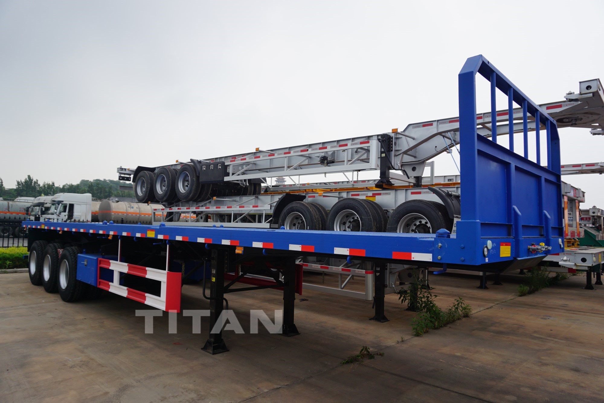 Flatbed Trailer with front wall