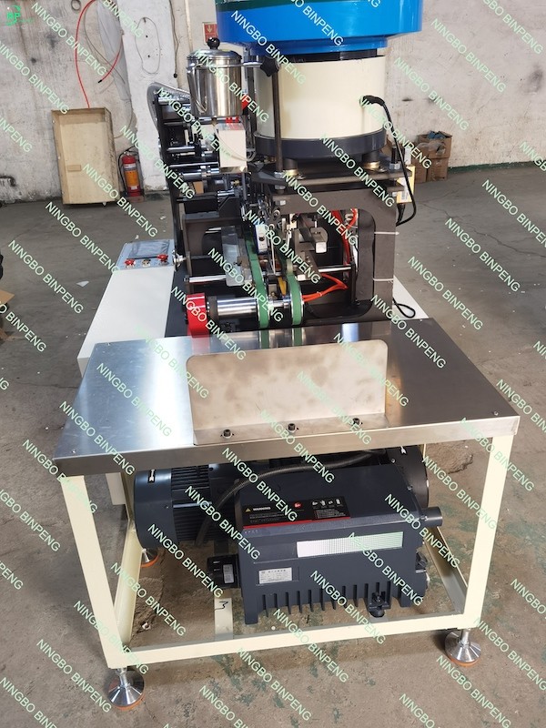 quality kraft paper envelope machine by Ningbo binpeng machinery 