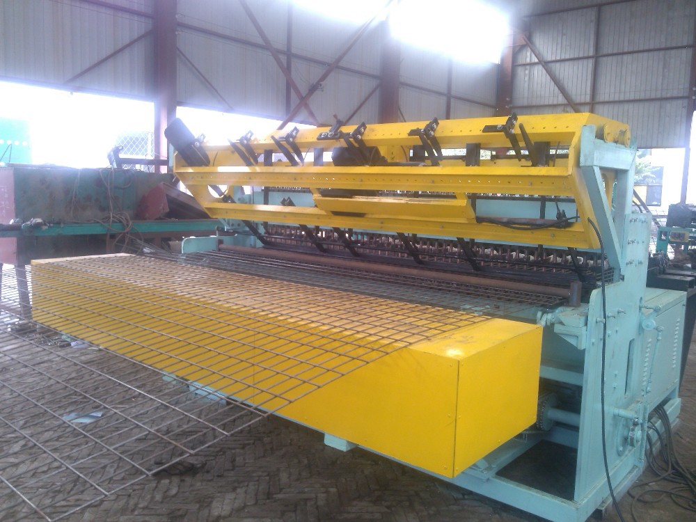 Automatic fence mesh panel welding machine manufacturer