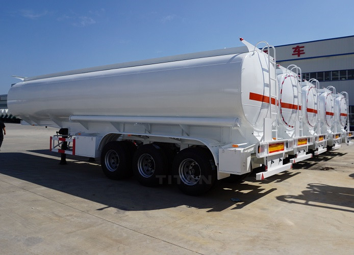 Titan produced the fuel transportation tanker trailer use advanced technology and good quality accessories.