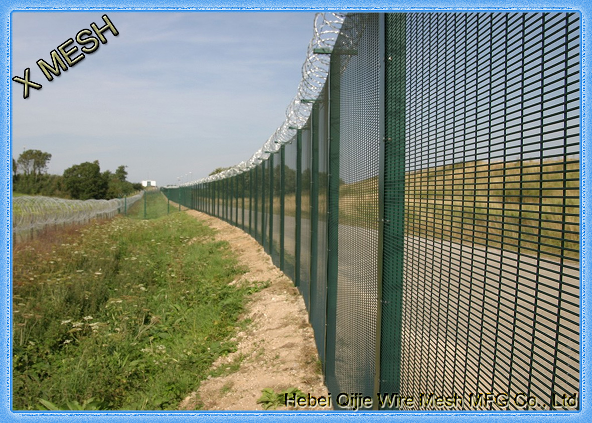 358 mesh fence-FM0001