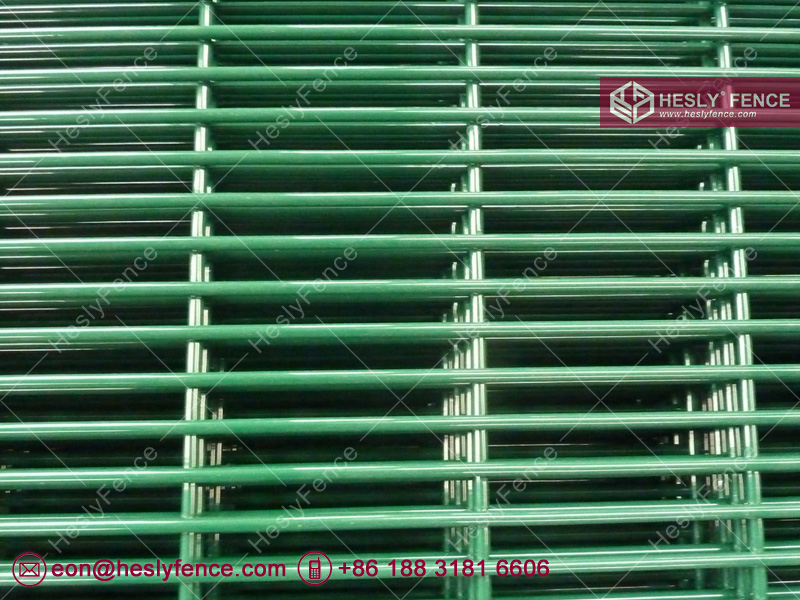 green clear view mesh fencing