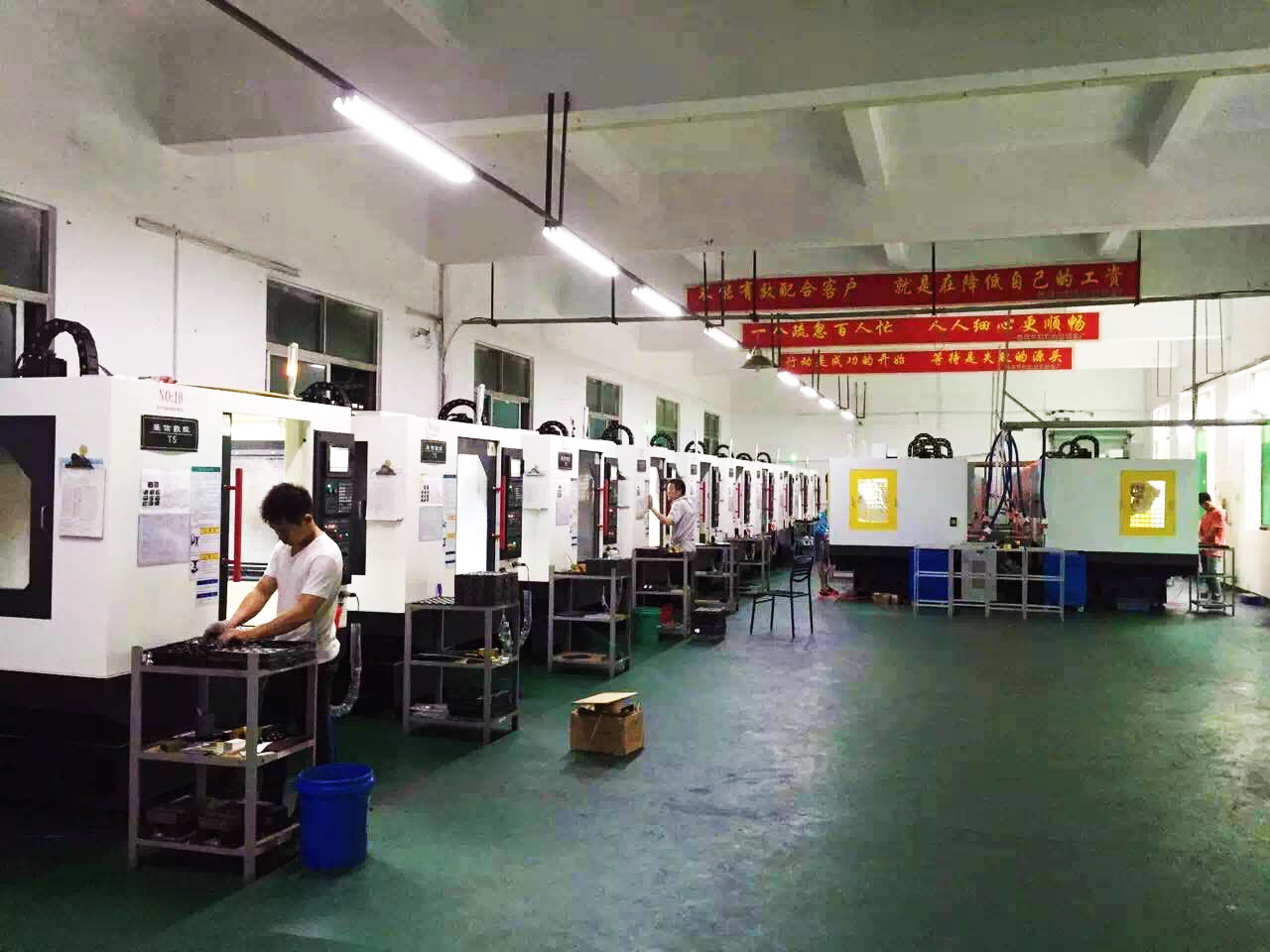 Precision CNC Machining Center