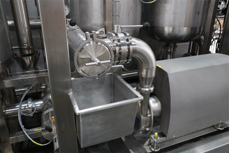 Dairy Machinery Milk Uht Sterilizer Steam Heating 1000L Liquid Food Processing Machine Stainless Steel Sterilization Equipment