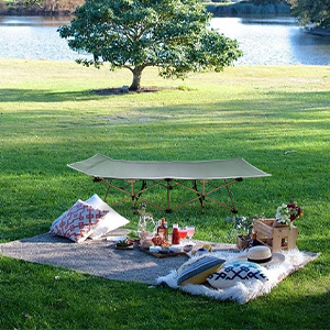 Outdoor camping cot