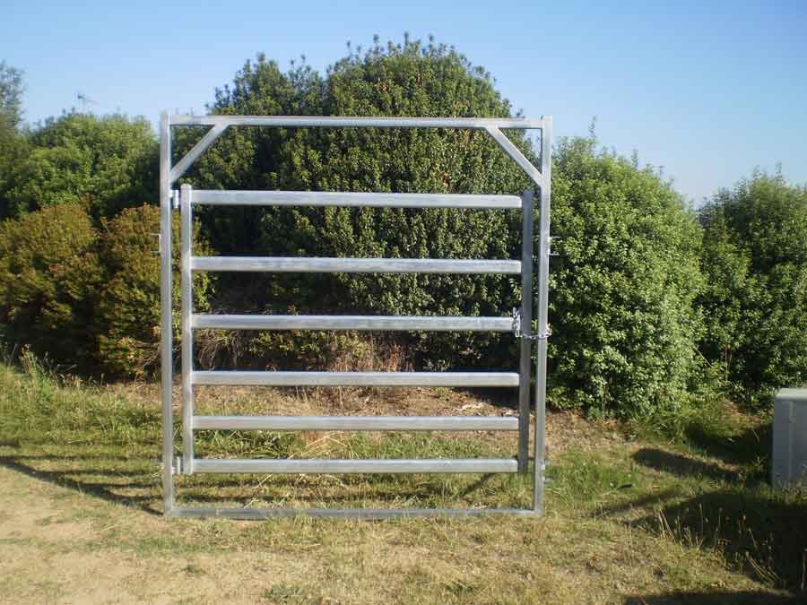 2019 hot sale Australia market 1.8x2.1m oval pipe cheap cattle fencing panels for sale/cattle yard design