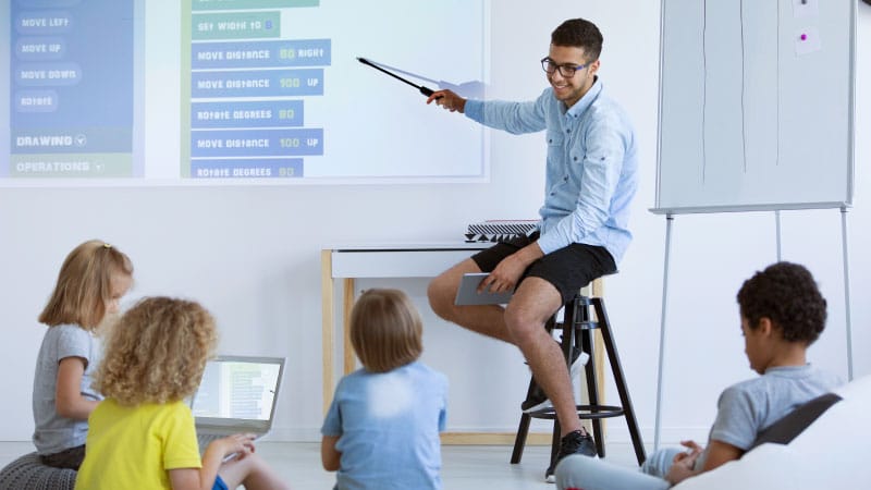 Interactive Learning Technology in Classrooms - EZCast Pro