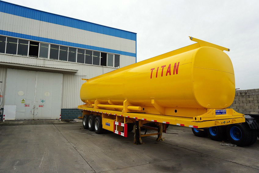 TITAN poduce the high quality tri-axle fuel tanker truck trailer with four company compartment tank trailer