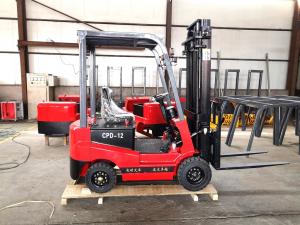 China 11km/H 2 Ton Electric Forklift , 120Ah Battery Operated Forklift on sale 