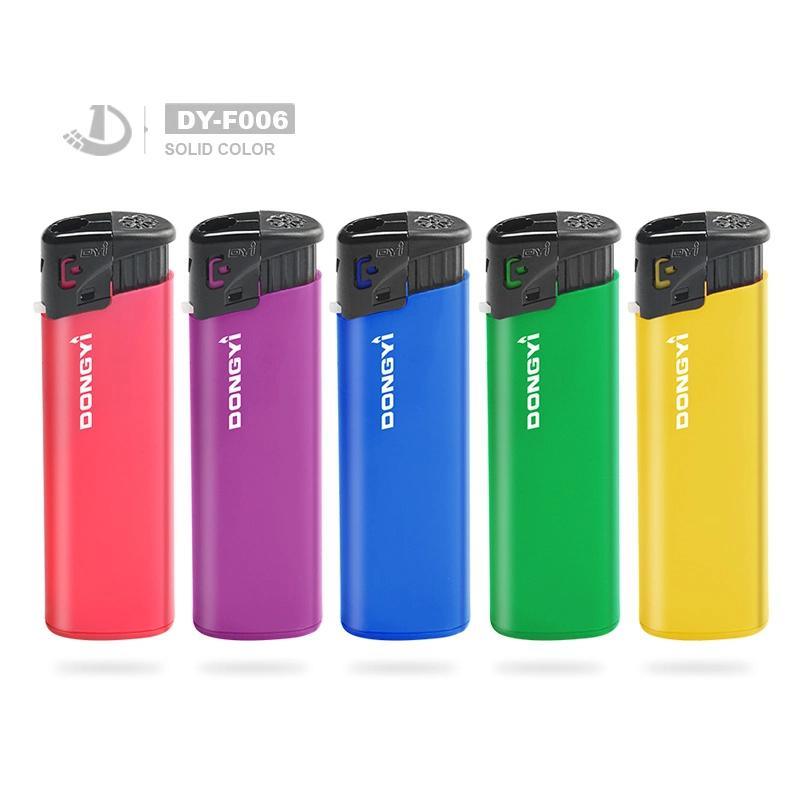 Hunan Dongyi Cool Sport Style Plastic Windproof Butane Lighter for Cigarette Smoking