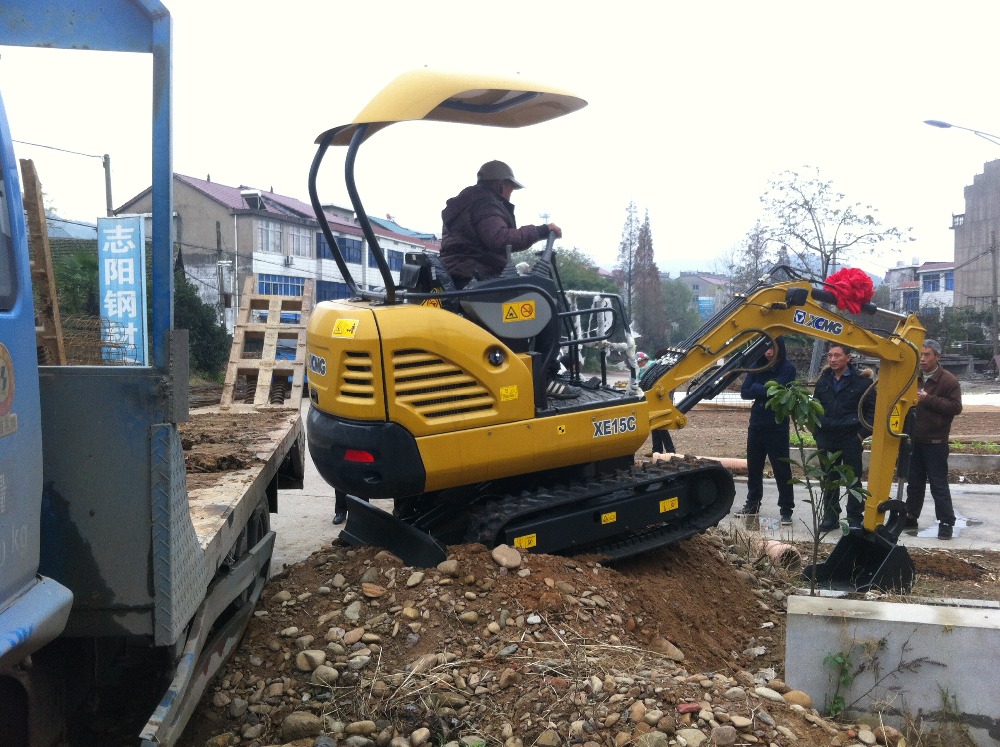 strong power excavator brand XCMG mini excavator 1.5 tons digger new excavtor price
