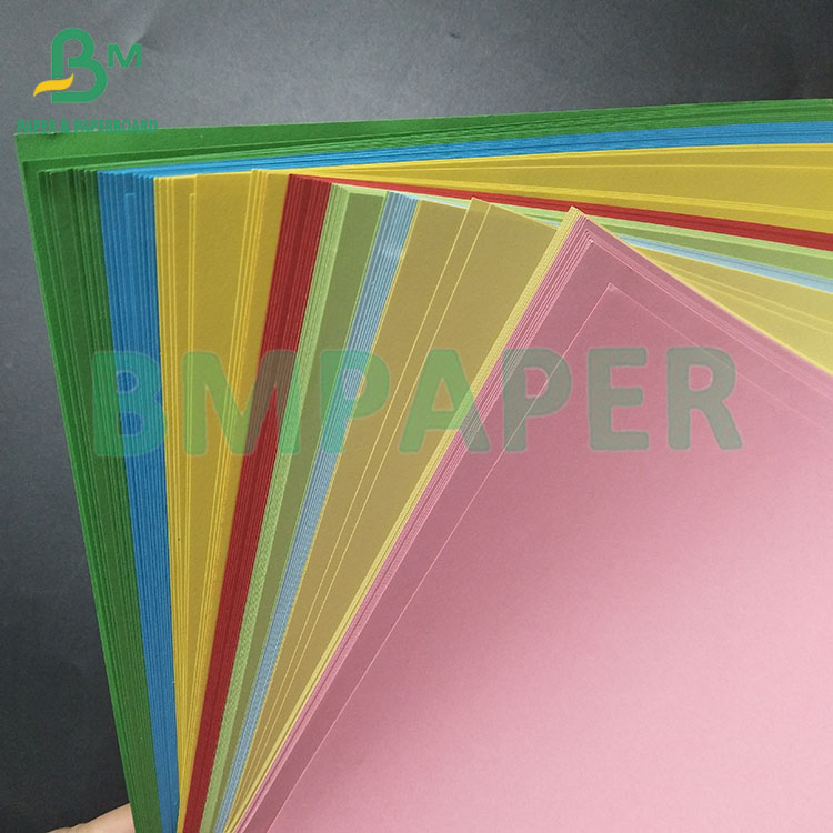 80GSM Bright Colored Woodfree Paper Hand Drawing And Folding Paper