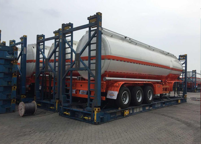 Fuel tanker trailer deliver by flat-rack