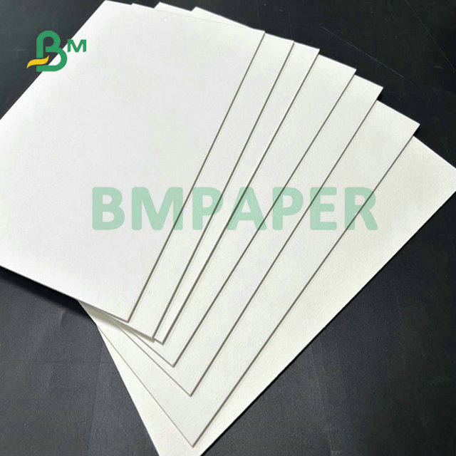 787x1092mm 0.4mm 0.45mm 0.5mm Uncoating Pure White Beermat Board For Paper Coasters