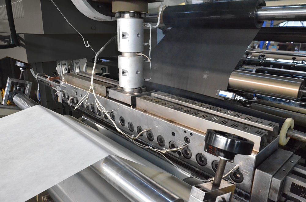 Aluminum Foil Plastic Flatbed Coating Gluing Thermal Film Laminating Machine High Productivity Nonwoven Fabric Laminating Coating Machine