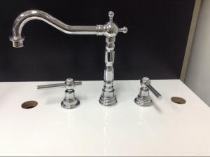 Three Holes Installation Kitchen Tap Faucets Made Of Low Lead