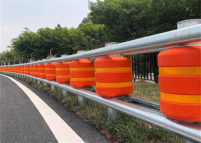 EVA Filled Eco Rolling Guardrail Barrier SB Certificate Approved 3