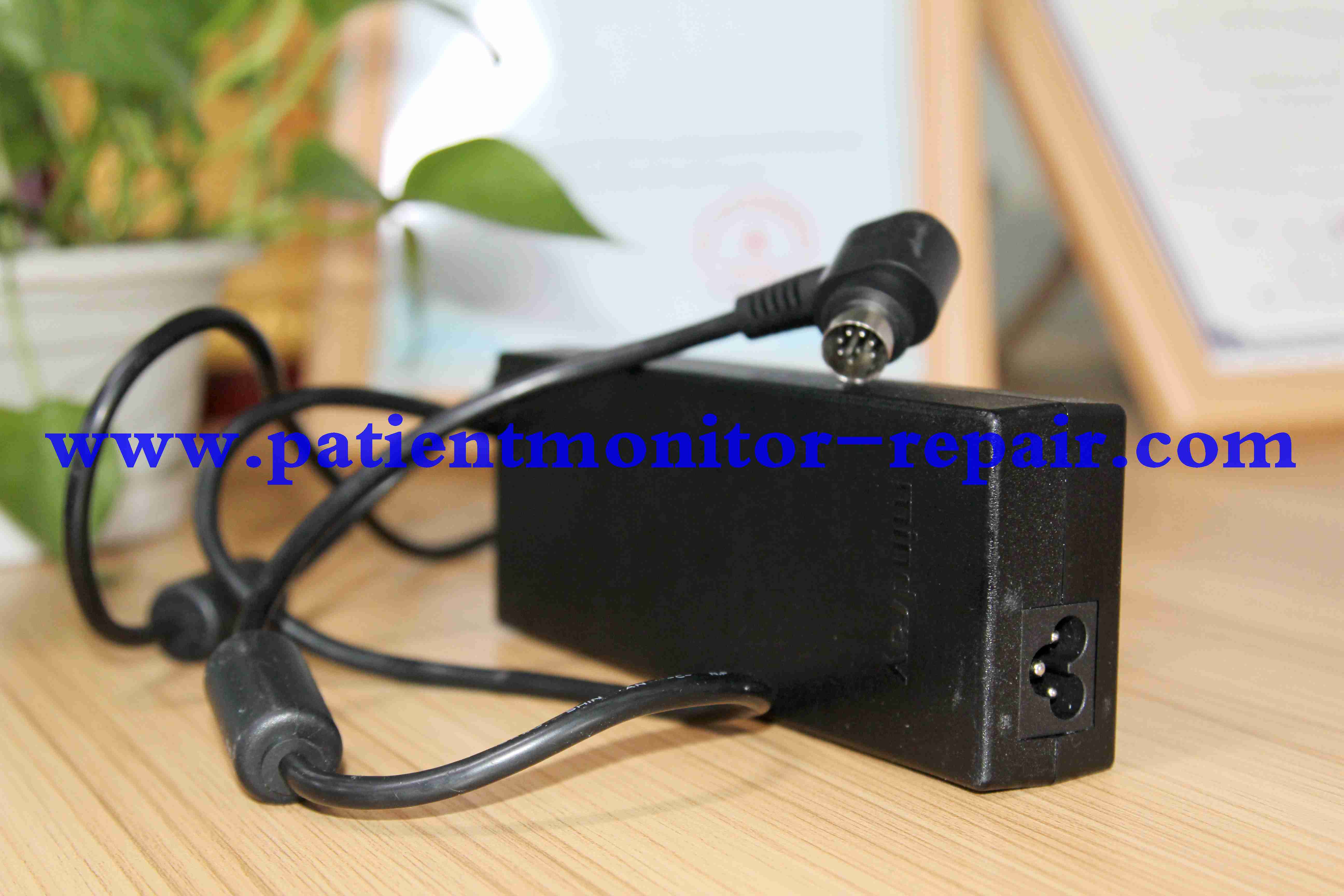 Mindray AC Adapter power adaptor Model Mango150M-19DD medical equipment charger