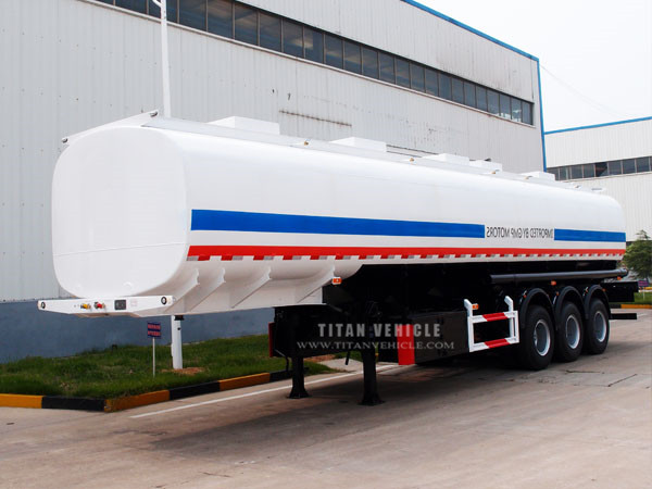  Oil tanker semi trailerare mainly used to transport liquid goods, such as gasoline, diesel oil and cooking oil.