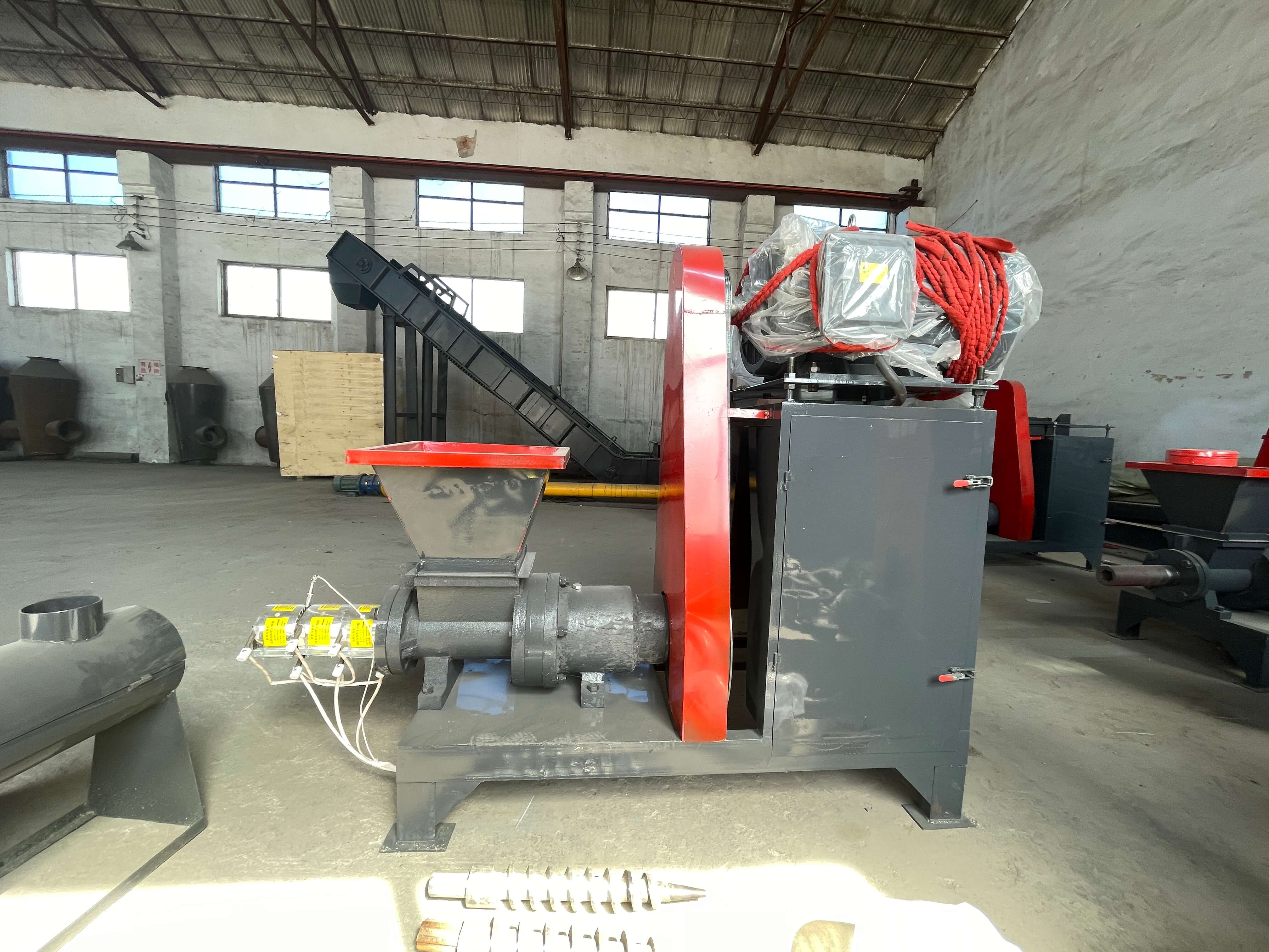 High Quality Charcoal Briquette Making Machine For Commercial Use
