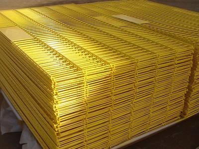 Yellow PVC coated welded wire mesh panels on steel pallet