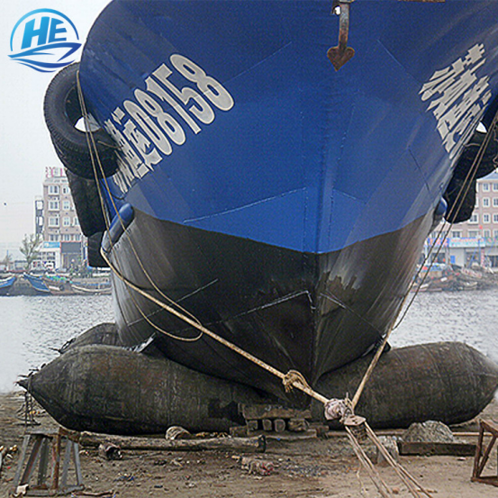 High Pressure Black Marine Rubber Airbag For Shipping Launching 7
