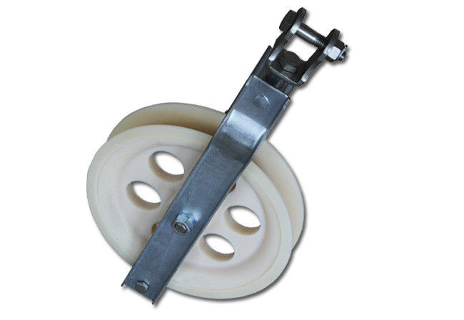 Single Sheave Rope Pulley Block , 5-55kN Rated Load Wire Stringing Blocks