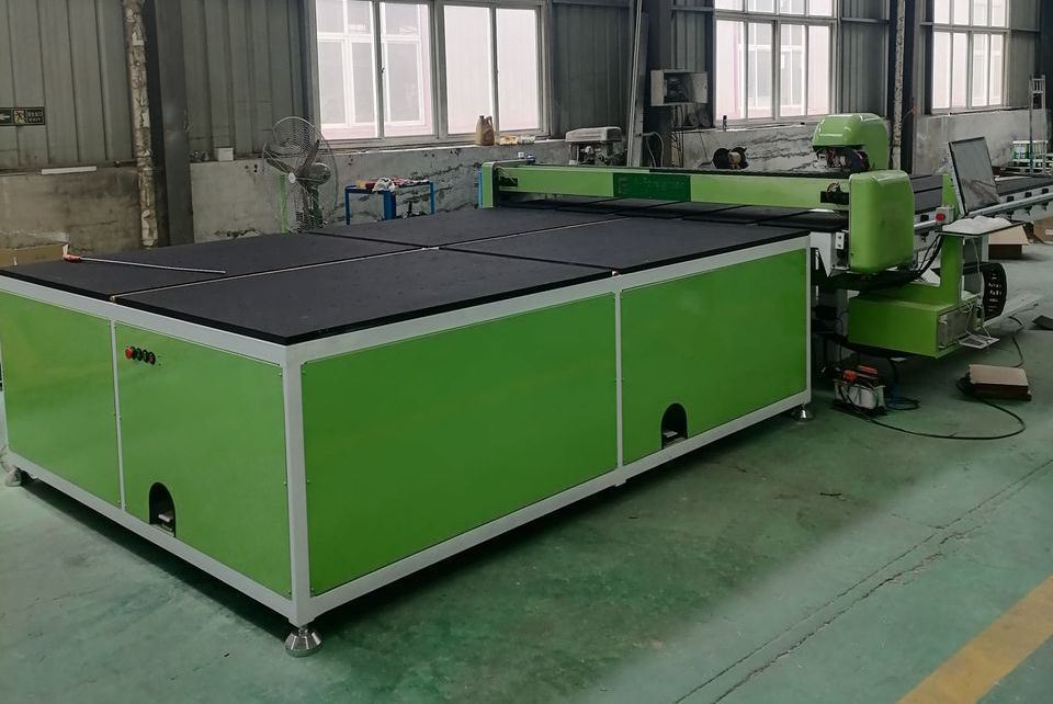 Remote Control Ideal Equipment Easy to Operate Full Automatic Glass Cutting Machine Glass Cutting