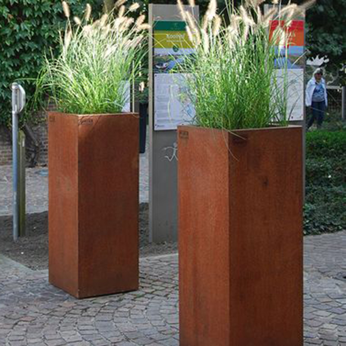 tall plant pots outdoor