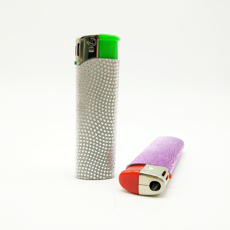 High Quality Refillable Butane Gas Lighter with Pink Diamond
