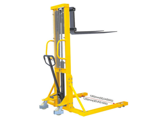 Adjustablemanual Hydraulic Pallet Stacker , Straddle Stacker Forklift High Efficiency