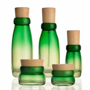China 40ml 32/400 Glass Cosmetic Bottles Body Lotion 4 Oz Glass Spray Bottles Bulk on sale 