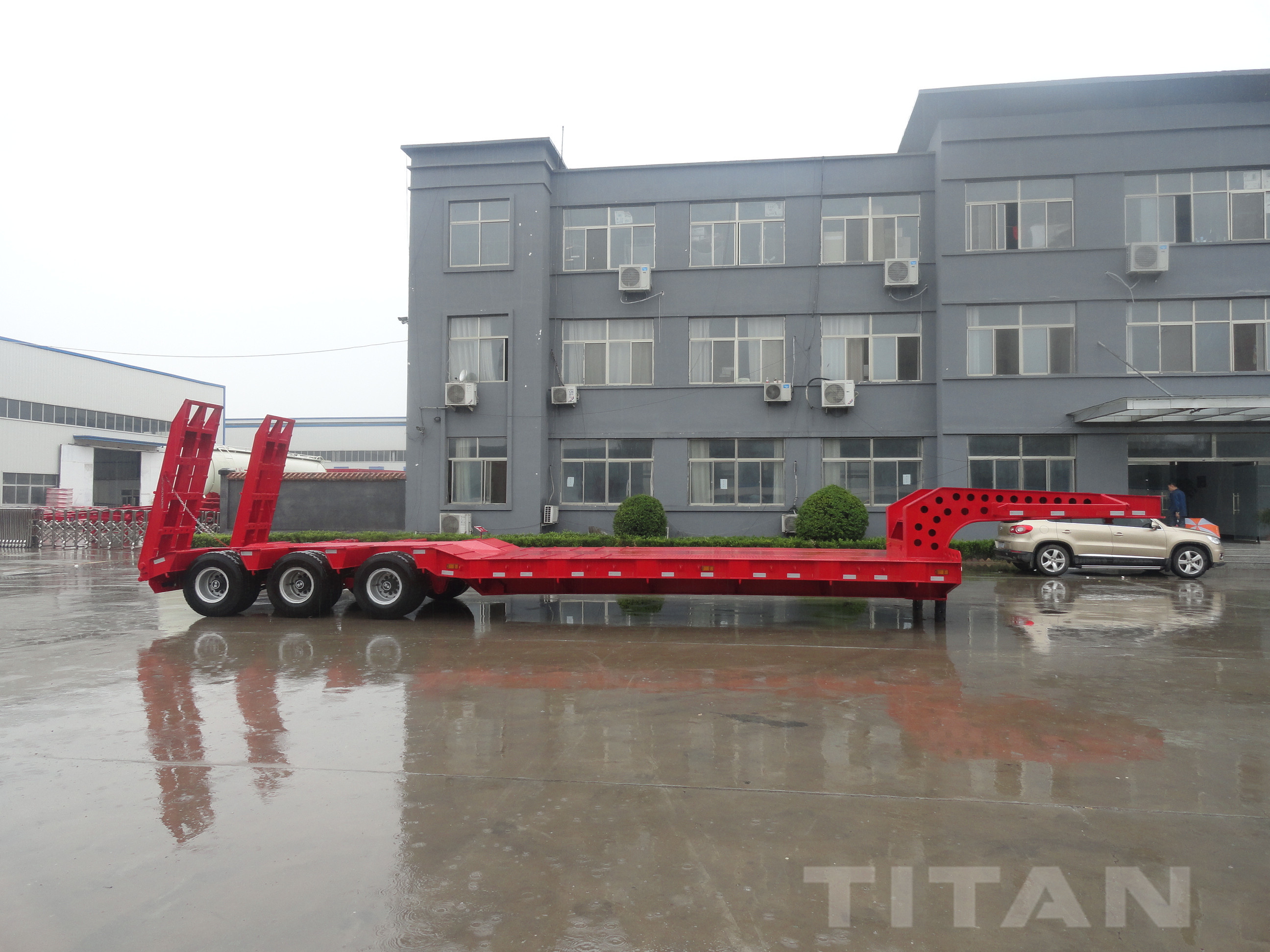 3 axle 60 tonne length 35 meters low bed trailer have good quality and good service