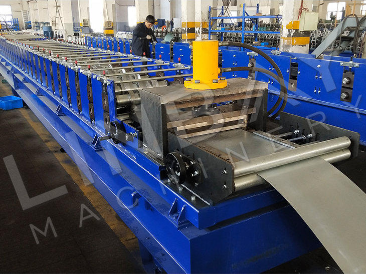 Steel Structure Automatic Wire Mesh Fence Post Roll Forming Machine With Hydraulic Cut