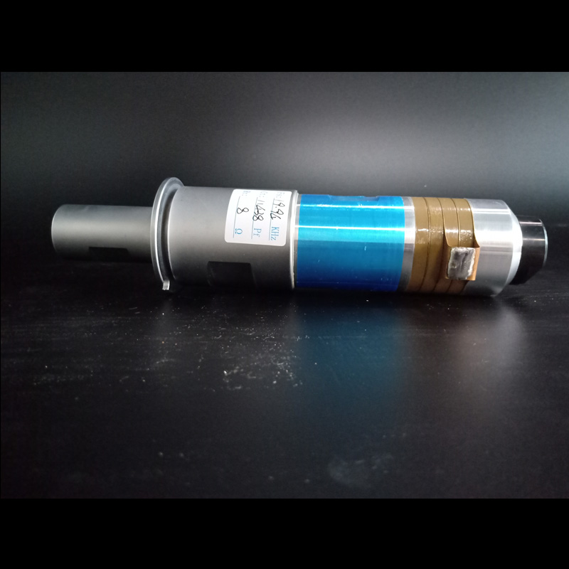 2000W20khz ultrasonic welding transducer Use in food cutting and plastic welding