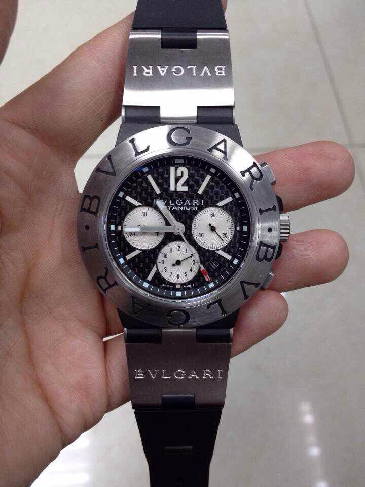 bvlgari watch with rubber strap