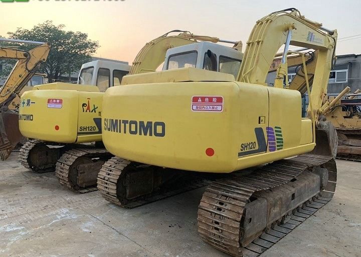 China 0.5M3 semi auto excavator Sumitomo SH120, 12T Japan excavator Sumitomo SH120 S265 S260 in Chittagong, Bangladesh supplier