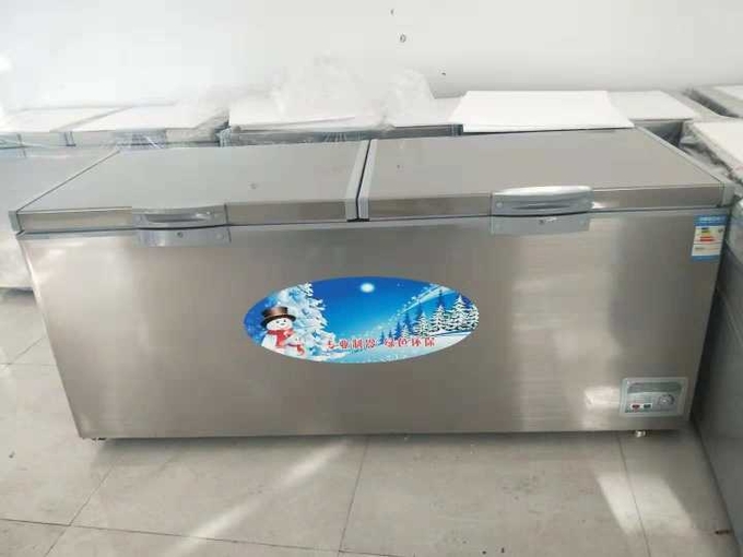 Horizontal freezer a freezer for refrigerating fresh food and meat Direct cooling 3
