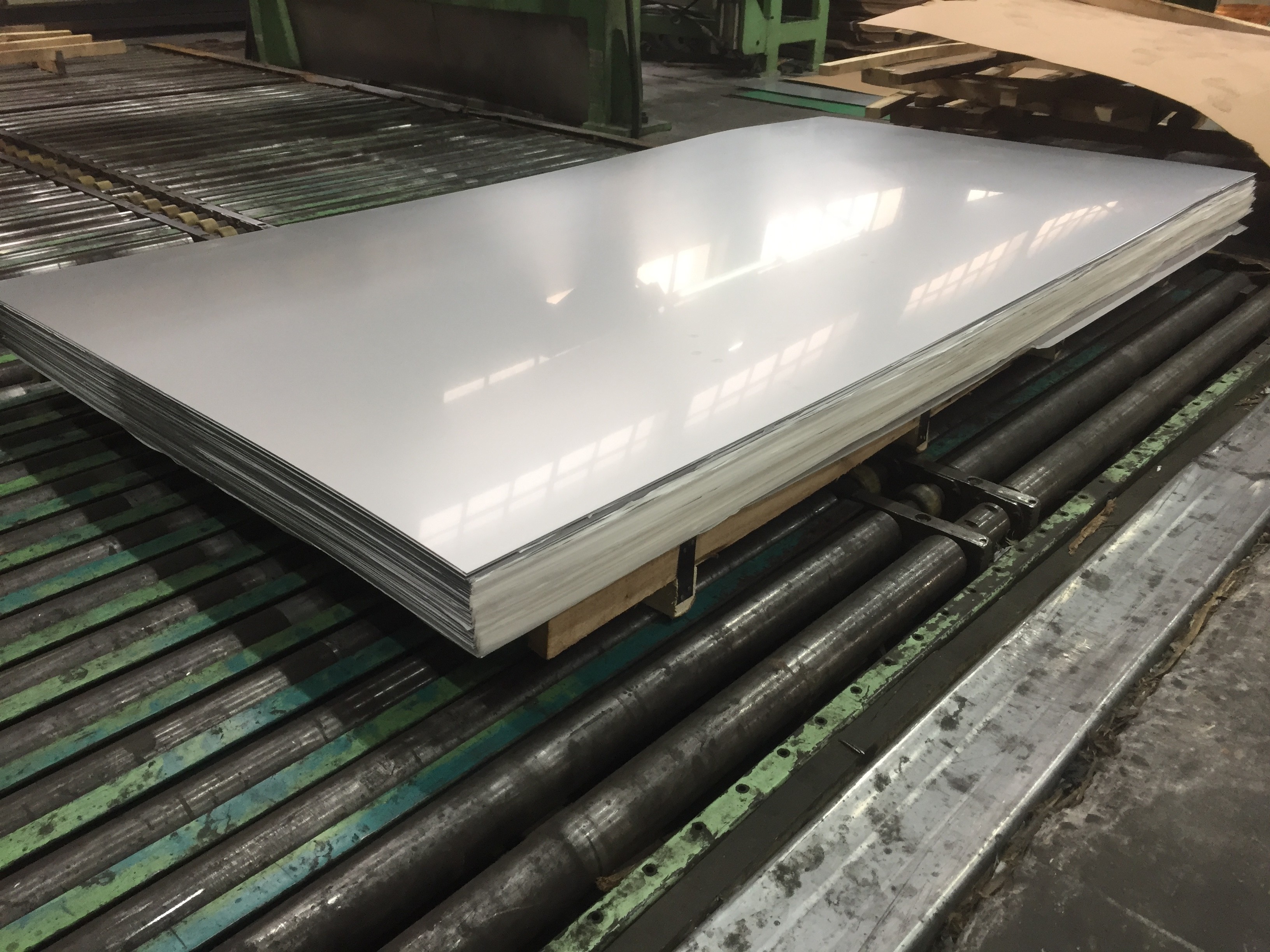 Ferritic AISI 436, EN 1.4526 cold rolled stainless steel sheet and coil for sale Ferritic