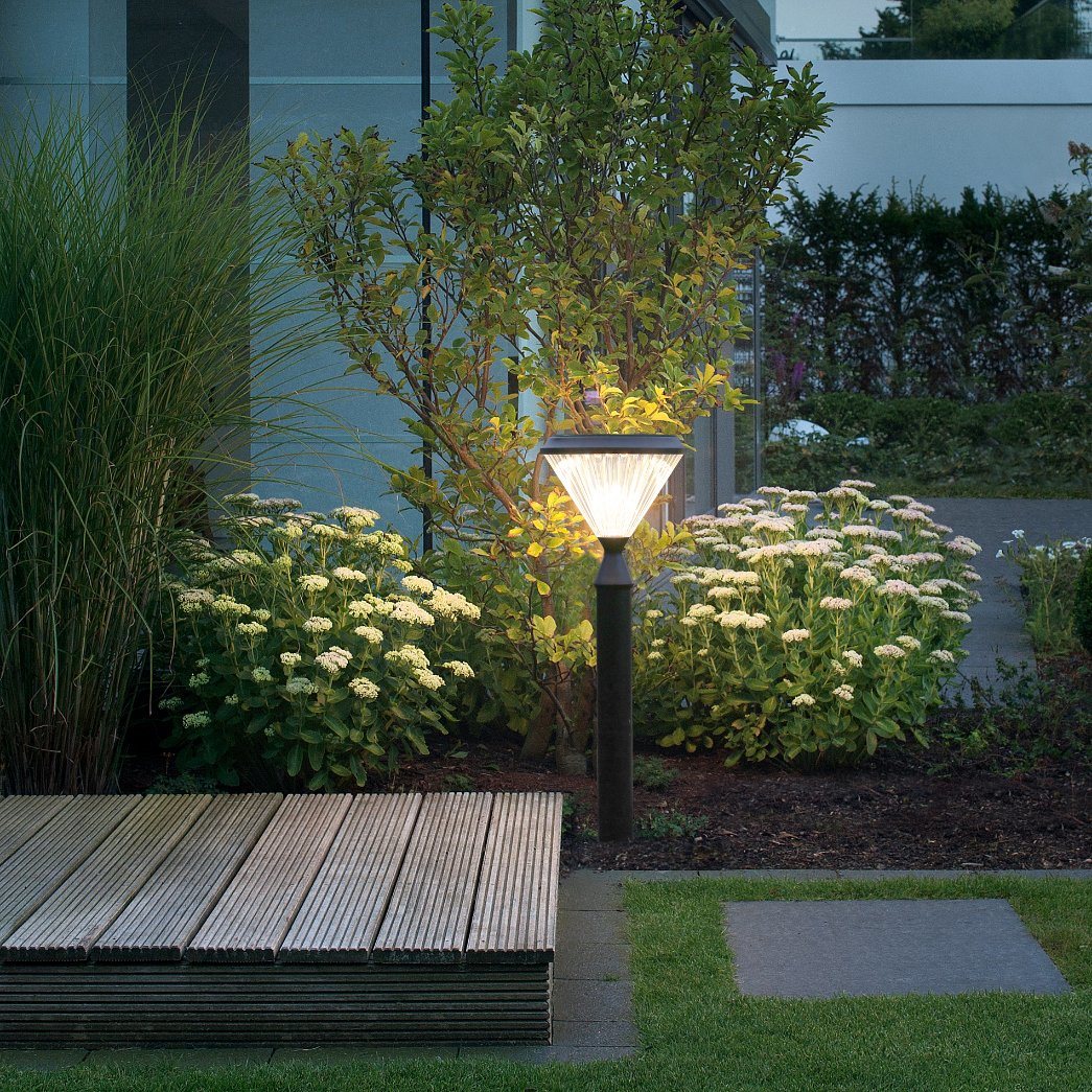 New Work Automatically Solar Energy Saving Decorative Outdoor Standing Lamps