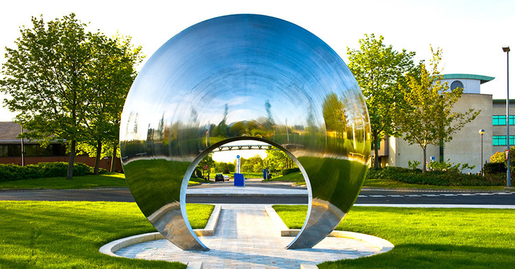 Moon Gate Large Garden Mirror Polished Stainless Steel Sphere Sculpture