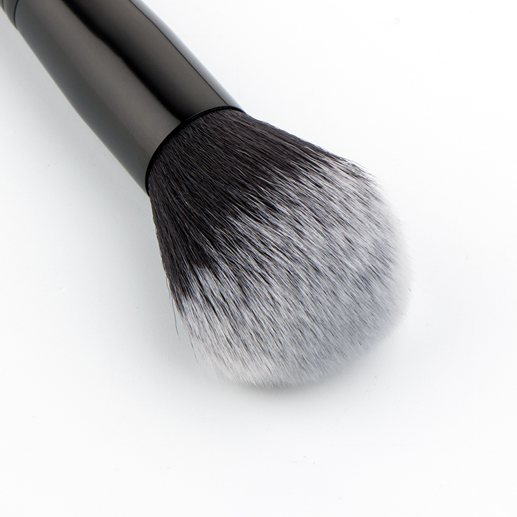 Single Wood Handle Soft Face Makeup Brush Powder Foundation Blush Brush Cosmetics Make Up Tool With Private Label