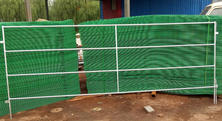 Portable Heavy Duty Galvanized Cattle Yard Horse Fence Panel livestock panels