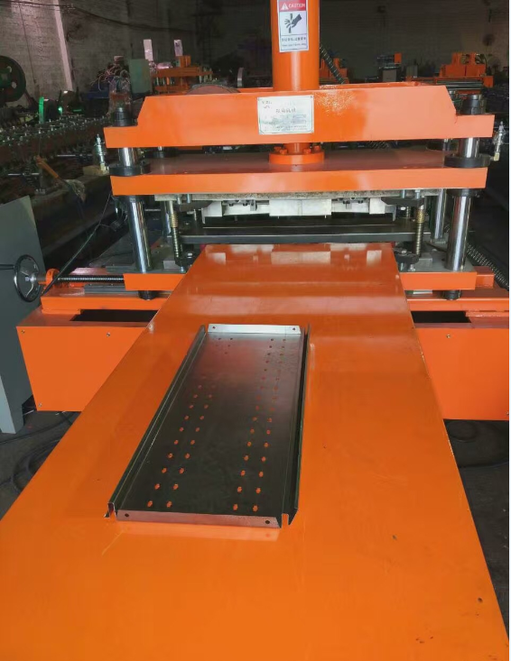 Shelf panel rolling forming machine 