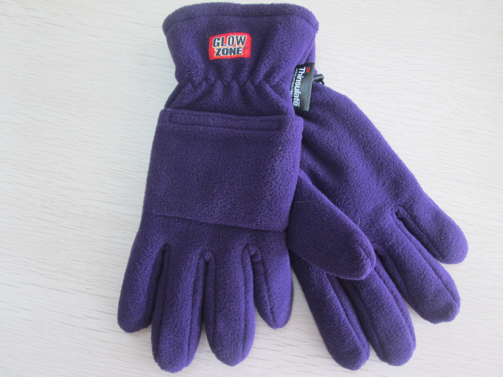 full five fingers fleece gloves--thinsulate lining--give out