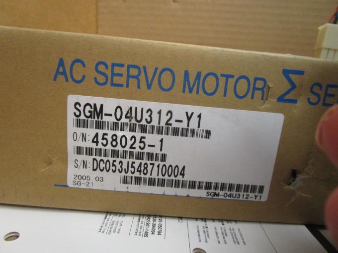 New in box Yaskawa Industrial Electric  Ac Servo Motor 200V 400W SGM-04U312-Y1 1